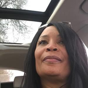 Meet your Posher, Rachele